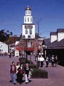 Woodbury Common Premium Outlets Shopping Tour